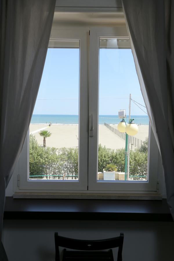 Rooms La Perla Del Mare Margherita di Savoia Kültér fotó